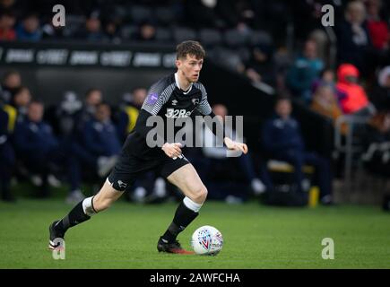 Swansea, Großbritannien. Februar 2020. Max Bird of Derby County beim Sky Bet Championship Match zwischen Swansea City und Derby County im Liberty Stadium, Swansea, Wales am 8. Februar 2020. Foto von Andy Rowland. Kredit: Prime Media Images/Alamy Live News Stockfoto