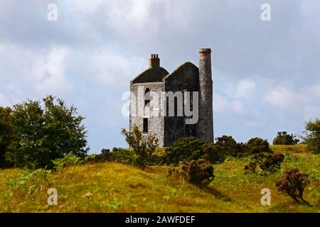 Housemans Maschinenhaus der ehemaligen South Phoenix Zinnmine, jetzt die Schergen Heritage Centre, Bodmin Moor, Cornwall, England Stockfoto