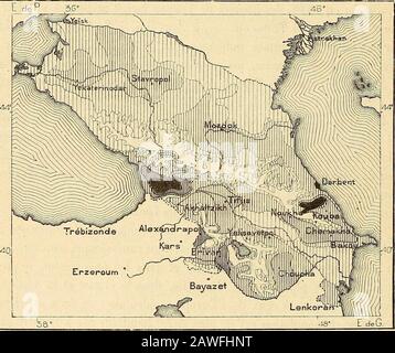Nouvelle GÃ©Graphie Univerkelle: La terre et les hommes. mingrÃ©liens de KoutaÃ¯s et de Senaki, les rÃ©gions les plus popu-leuses de la Caucasie, placÃ©es comme par une sorte de symÃ©trie Ã lautreextrÃ©mitÃ© et sur lautre versant de la chaÃ® ne du Caucase, doivent Ã©galementleur prospÃ©ritÃ© au jardet Ã la culture des plantes europÃ©ennes. LÃ 1 Produktion moyenne du coton en Caucasie, daprÃ¨s Radde, 480 Tonnen.- Borozdin, Zapiski kavkazskavo Oldela, nÂ Vu, 1860, 180,5 MÃ©ounarguia, Noies manuscrites. VI. 57 200 NOUVELLE GÃOGRAPHIE UNI V Eli SE L LE. Dailleurs je sol est mieux divisÃ© et, d Stockfoto