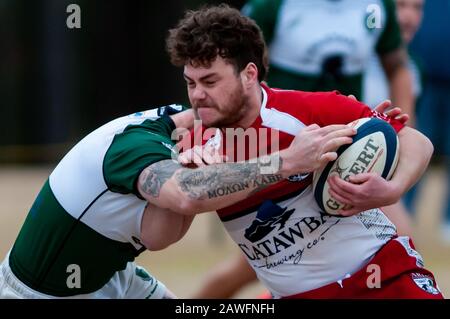 Southern Pines, North Carolina, USA. Februar 2020. 8. Februar 2020 - Southern Pines, N.C., USA - MenÃs Carolinas Geographic Rugby Union Action zwischen den Southern Pines und Asheville Rugby im National Athletic Village. Southern Pines besiegte Asheville 36:20. Gutschrift: Timothy L. Hale/ZUMA Wire/Alamy Live News Stockfoto