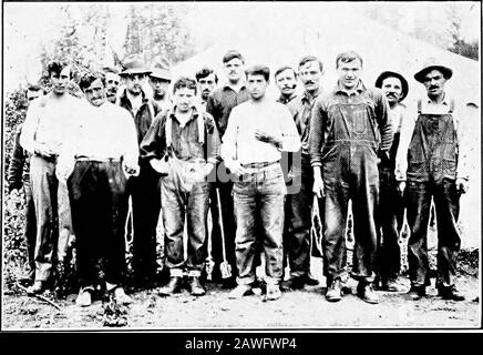 Die Universität in Overalls; ein Plädoyer für ein Teilzeitstudium . Der Frcntier Oillefte im Lumber Crmp.Andrew Patterson. M.A., mit seiner Klasse von Feilow-Holzfäller, auf dem North Shore-Winter 1902,1. Mitarbeiter mit dem Instructor EINE Gruppe von Finnen, Schweden und Österreichern, im oberen Fraser (Land, B.(., 1911. (I;icin^^ Seite 10!, Die Universität und die Frontier 101 Schulpflicht für alle Erwachsenen, um Krieg zu verhindern. Der British Education Act von 1918, bekannt als Fisher Bill, stellt die Ansprüche der Erziehung vor denen der Industrie auf den britischen Inseln. IT makeseducation legal Stockfoto