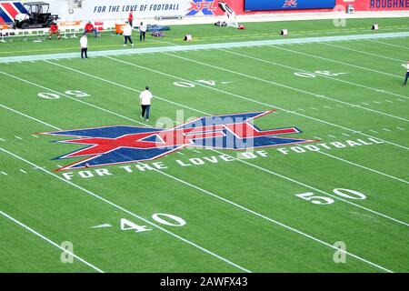 Houston, Texas, USA. Februar 2020. Ein erhöhter Schlag im Mittelfeld des TDECU Stadium vor dem regulären Saisonspiel der XFL zwischen den Houston Roughnecks und den Los Angeles Wildcats in Houston, TX am 8. Februar 2020. Kredit: Erik Williams/ZUMA Wire/Alamy Live News Stockfoto