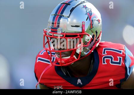 Houston, Texas, USA. Februar 2020. Houston Roughnecks Cornerback Ajene Harris (27) erwärmt sich vor dem regulären Saisonspiel der XFL zwischen den Houston Roughnecks und den Los Angeles Wildcats im TDECU Stadium in Houston, TX am 8. Februar 2020. Kredit: Erik Williams/ZUMA Wire/Alamy Live News Stockfoto