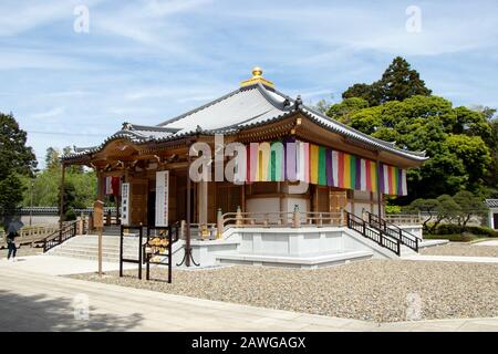 Narita, Japan - Mai 3, 2019 Gebäude in Naritasan shinshoji Temple. Dieser Tempel ist der berühmte Ort in Japan. Stockfoto