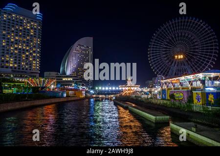 Yokohama-Skyline bei Nacht Stockfoto