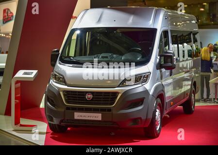 Moskau, Russland. Februar 2015. Der FIAT Ducato wird auf der Internationalen Automobil-Ausstellung COMTRANS15 auf der Internationalen Ausstellung Ce gezeigt Stockfoto