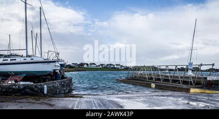 Groompsort Hafen während Storm Ciara Stockfoto