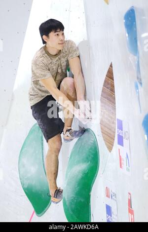 Hajime Takeda, 8. Februar 2020 - Sportklettern: Die 15. Bouldering Japan Cup Herrenqualifikation auf dem Komazawa Hallenballsportplatz, Tokio, Japan. (Foto von Naoki Nishimura/AFLO SPORT) Stockfoto