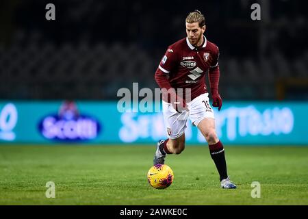 Turin, Italien - 08. Februar 2020: Cristian Ansaldi vom Torino FC im Einsatz während des Serie-A-Fußballspiels zwischen Torino FC und UC Sampdoria. UC Sampdoria gewann mit 3:1 über Torino FC. Kredit: Nicolò Campo/Alamy Live News Stockfoto