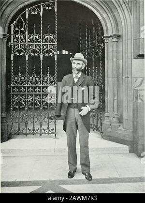 Sir Benjamin Stones Bilder; Aufzeichnungen über das nationale Leben und die Geschichte, die aus der Sammlung von Fotografien von Sir Benjamin Stone, M.P, reproduziert wurden. ^ verschiedenen irischen Wahlkreisen. Aber seine Auftritte im Haus waren fitabel, und er schien eine einsame und etwas pathetische Figur zu sein. Die politische Atmosphäre des Jjlace war ihm am unsympathischsten. Er fand heraus, dass es komplizierte Querströmungen des Denkens und des Gefühls verwildert. Ein strenger Verfechter des Prinzips, der toframe seine Handlungen nur mit Verweis auf seine Konaaktionen, den Opportunismus des Hauses, seinen Sinn, dass die Hauptpflicht dieses Hauses Stockfoto