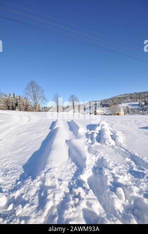 Ruhige, schöne Winterlandschaft Stockfoto