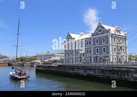 Swing Bridge und African Trading Port, V&A (Victoria and Alfred) Waterfront, Kapstadt, Table Bay, Western Cape Province, Südafrika, Afrika Stockfoto