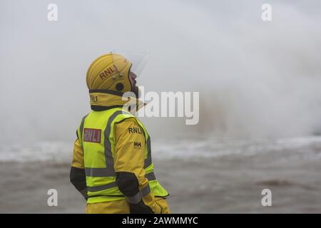 Hastings Rettungsboot im Wintersturm Ciara Stockfoto