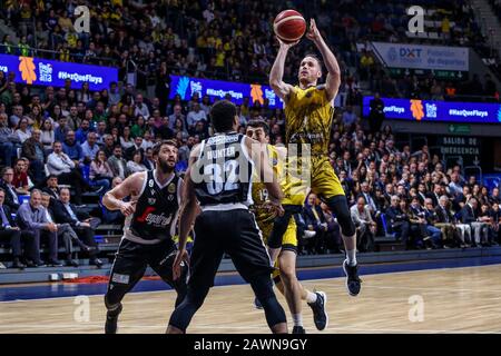 Teneras, Italien. Feb. 2020. Marcelinho huertas (iberostar tenera) im Finale - Segafredo Virtus Bologna vs. Iberostar Tenera, FIBA Intercontinental Cup in Tenera, Italien, 09. Februar 2020 Credit: Independent Photo Agency/Alamy Live News Stockfoto