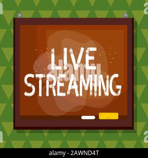 Konzeptionelles Handschreiben mit Live Streaming. Konzept bedeutet, dass Medien gleichzeitig aufgezeichnet und in Echtzeit Asymmetrisch ungleichmäßig geformte PA übertragen werden Stockfoto