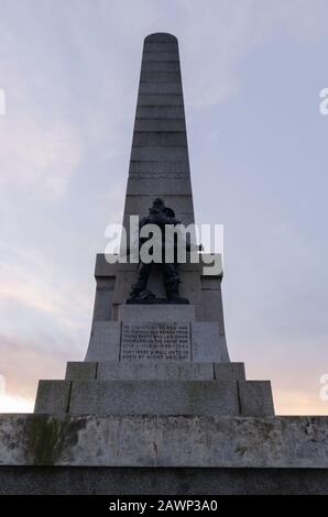 West Kirby, Großbritannien: 18. Januar 2020: Das Kriegsdenkmal Hoylake & West Kirby steht auf Grange Hill. Es wurde von Charles Sargeant Jagger entworfen und wurde von charles Sargeant Jagger vorgestellt Stockfoto