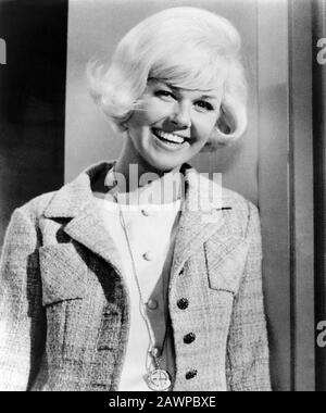 1963, USA: Die Schauspielerin und Sängerin DORIS DAY (* Doris Mary Ann Kappelhoff, geboren am 3. April 1924 Cincinnati, Ohio, USA ), Pubblicity still for the Stockfoto