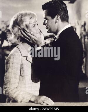 1963, USA: Die Schauspielerin und Sängerin DORIS DAY (* Doris Mary Ann Kappelhoff, geboren am 3. April 1924 Cincinnati, Ohio, USA) mit JAMES GARNER, Pubblic Stockfoto