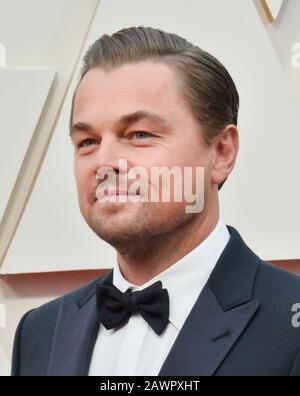 Los Angeles, Vereinigte Staaten. Februar 2020. Leonardo DiCaprio kommt am Sonntag, 9. Februar 2020, zur 92. Oscarverleihung im Dolby Theatre in der Hollywood-Sektion von Los Angeles. Foto von Jim Ruymen/UPI Credit: UPI/Alamy Live News Stockfoto