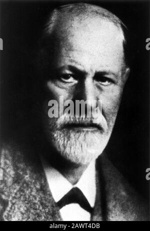 Der österreichische Psychoanalytiker SIGMUND FREUD ( 1856 - 1939 ) - Neuropsichiatra - Neuropsichiatria - PSICANALISTA - PSYCANALYSIS - PSICHE - PSYCHE - in Stockfoto