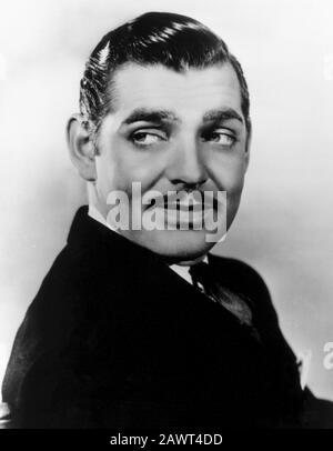 1936 c., USA : der Hollywood-amerikanische Filmschauspieler CLARK GABLE ( 1901 - 1960 ) - KINO - FILM - Attore - Baffi - Mostache - Cravatta - Krawatte - ritrat Stockfoto