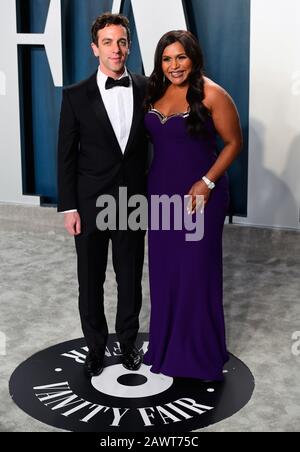 Benjamin Joseph Manaly Novak und Mindy Kaling besuchen die Oscar-Party der Vanity Fair im Wallis Annenberg Center for the Performing Arts in Beverly Hills, Los Angeles, Kalifornien, USA. Stockfoto