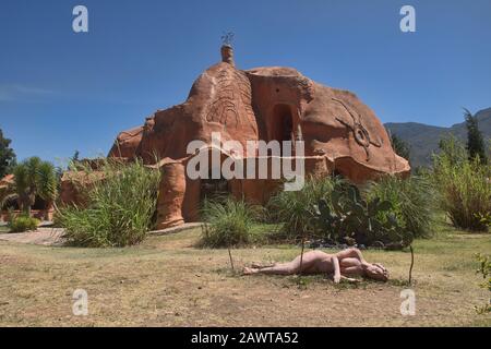 Das einzigartige Haus Casa Terracota, komplett aus Backnon, Villa de Leyva, Boyaca, Kolumbien Stockfoto