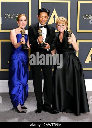 Hollywood, USA. Februar 2020. Hollywood, CA - 9. FEBRUAR: Anne Morgan, Kazu Hiro, Vivian Baker posiert im Presseraum während der 92. Jährlichen Oscarverleihung im Loews Hollywood Hotel am 9. Februar 2020 in Hollywood, Kalifornien. Foto: Christopher Victorio/imageSPACE Credit: Imagespace/Alamy Live News Stockfoto