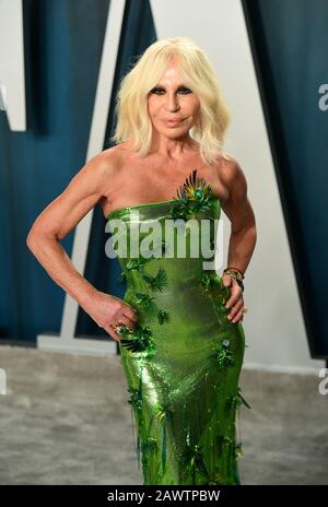 Hailey Baldwin Bieber besucht die Oscar-Party der Vanity Fair im Wallis Annenberg Center for the Performing Arts in Beverly Hills, Los Angeles, Kalifornien, USA. Stockfoto