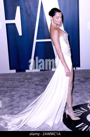 Beverly Hills, USA. Februar 2020. Beverly HILLS, KALIFORNIEN - 9. FEBRUAR: Adriana Lima besucht die Vanity Fair Oscar Party 2020 im Wallis Annenberg Center for the Performing Arts am 9. Februar 2020 in Beverly Hills, Kalifornien. Foto: Crash/imageSPACE Credit: Imagespace/Alamy Live News Stockfoto