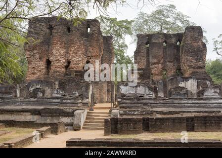 Polonnaruwa, Sri Lanka: 17.03.2019: Antike Stadt Polonnaruwa der Königspalast bleibt das alte Weltkulturerbe der Gartenstadt UNESCO. Stockfoto