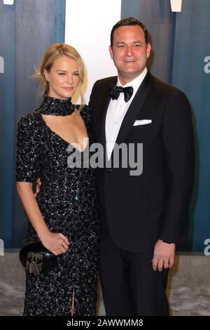 Kelly Sawyer Patricof und Jamie Patricof auf der Oscarparty "Vanity Fair" 2020, veranstaltet von Radhika Jones, die am 9. Februar 2020 im Wallis Annenberg Center for the Performing Arts in Beverly Hills stattfand. (Foto von JC Olivera/Sipa USA) Stockfoto