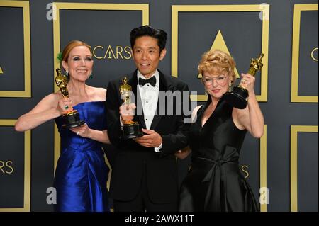 Los Angeles, USA. Februar 2020. LOS ANGELES, USA. 09. Februar 2020: Anne Morgan, Kazu Hiro & Vivian Baker bei der 92. Oscarverleihung im Dolby Theatre. Bildnachweis: Paul Smith/Alamy Live News Stockfoto