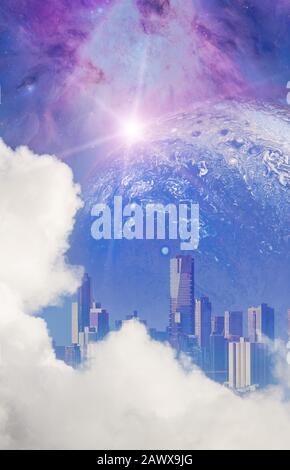 Futuristische Szene für Science-Fiction-Roman Buchcover - schöne weiße Wolken enthüllen moderne Wolkenkratzer und riesige außerirdische Planeten mit Galaxie. Eleme Stockfoto