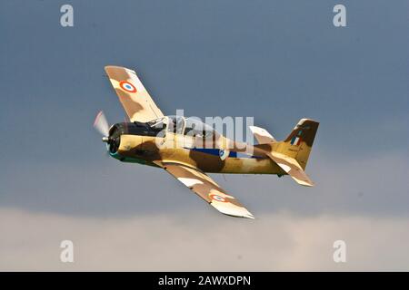 Flugzeug der North American Aviation T-28 Fennec im Flug Stockfoto