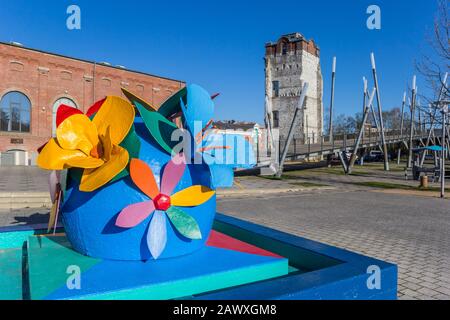 Skulptur einer Blume im Park in Gronau, Deutschland Stockfoto