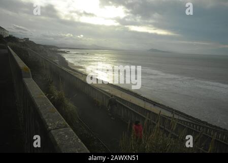 Gehweg entlang der Baskischen Küste, pasakdek Stockfoto