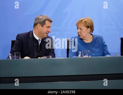 Merkel Pressekonferenz - Angela Merkel Pressekonferenz in ...