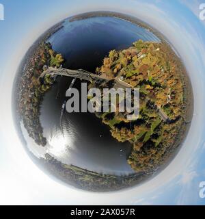 Der Kreis - Panorama: Luftbild: Glienicker Brücke, Berliner Vorstadt, Potsdam, Brandenburg (nur fuer redaktionelle Verwendung. Keine Werbung. Referen Stockfoto