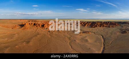 Bayanzag flammende Klippen in der Mongolei Stockfoto