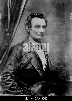 1858, 23. september, USA: Der Präsident der USA, ABRAHAM LINCOLN (Big South Fork, KY, 1809 - Washington 1865). Kopie eines Daguerreotyps, das vermutlich von Charles S. German aus Springfield, Illinois hergestellt wurde. - Presidente della Repubblica - Stati Uniti - USA - Ritratto - Porträt - Cravatta - Krawatte - papillon - Kragen - Colletto - Abramo --- Archivio GBB Stockfoto