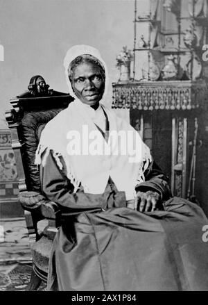 1870, USA: Portait von Sojourner Truth, Foto von Randall Studio, 1870. Der Präsident der Vereinigten Staaten, ABRAHAM LINCOLN (* 1809 in Baltimore, Washington, D.C., USA; † 1865), der die Wahrheit von Sojourner ("Isella Baumfree"; * * * * * * * * * * * * vor dem Tod von Coloured People of Baltimore (* 29. Oktober 1864 in Washington, D.C.) zeigt. Die sojourner Wahrheit war der selbstgegebene Name von Isella Baumfree, einer afroamerikanischen Abolitionistin und Frauenrechtlerin, aus dem Jahr 1843. Truth wurde in Swartekill, Ulster County, New York in die Sklaverei geboren, entkam aber mit ihrer Säuglingstochter 1826 in die Freiheit. Nachdem er vor Gericht gegangen war, um sie zurückzufordern Stockfoto