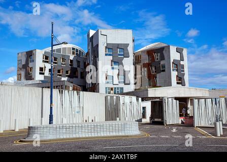 Hinter Holyrood, dem Sitz des schottischen Parlaments. Architekt Enric Miralles Stockfoto