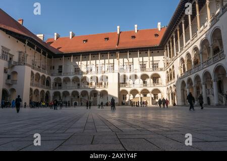 Renaissance-Innenhof im Schloss Wawel in Krakow. Polen, Europa. Stockfoto