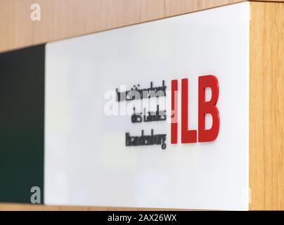 Potsdam, Deutschland. Februar 2020. Der Schriftzug "Investionsbank des Landes Brandenburg ILB" an einer Wand. Credit: Soeren Stache / dpa-Zentralbild / dpa / Alamy Live News Stockfoto