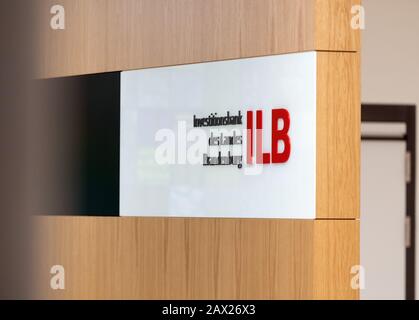 Potsdam, Deutschland. Februar 2020. Der Schriftzug "Investionsbank des Landes Brandenburg ILB" an einer Wand. Credit: Soeren Stache / dpa-Zentralbild / dpa / Alamy Live News Stockfoto