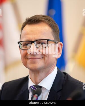 Potsdam, Deutschland. Februar 2020. Jörg Müller, neuer Leiter des Verfassungsschutzamtes in Brandenburg, nach einer Pressekonferenz im Innenministerium. Kredit: Soeren Stache / dpa-Zentralbild / ZB / dpa / Alamy Live News Stockfoto