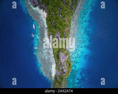 El Nido, Palawan, Philippinen, Luftbild der Karstlandschaft im Bacuit Archipel. Stockfoto