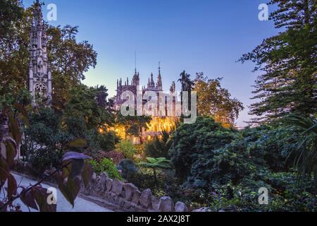 Der Palast von Quinta da Regaleira in Sintra, in der Nähe von Lissabon, Portugal. Stockfoto