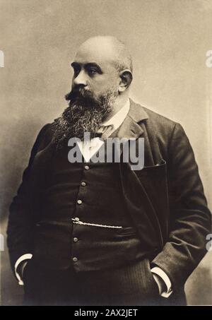 Ca, ITALIEN: Der gefeierte italienische Theaterautor, Dramatiker und Dichter GIUSEPPE Giacosa (* um 1907 in Rom; † 1906 in Rom). Giacosa war Autor von Giacomo Puccini Librettos für ' La boheme ', ' Tosca 2 und ' Madama Butterfly ' in Verbindung mit Luigi Illica . Erste Bekanntheit erlangte er für sein Stück Una Partita a Scacchi ('EIN Spiel des Schachs') im Jahr 1871. Sein Hauptfeld war das playwriting, das er sowohl mit Einsicht als auch Einfachheit vollbrachte, wobei er Themen aus dem Piemont verwendete und Themen, die zeitgenössische bürgerliche Werte thematisierten. Er schrieb La ' Dame de Challant ' für die notierte französische Schauspielerin Sarah Bernhardt, die sie produziert Stockfoto